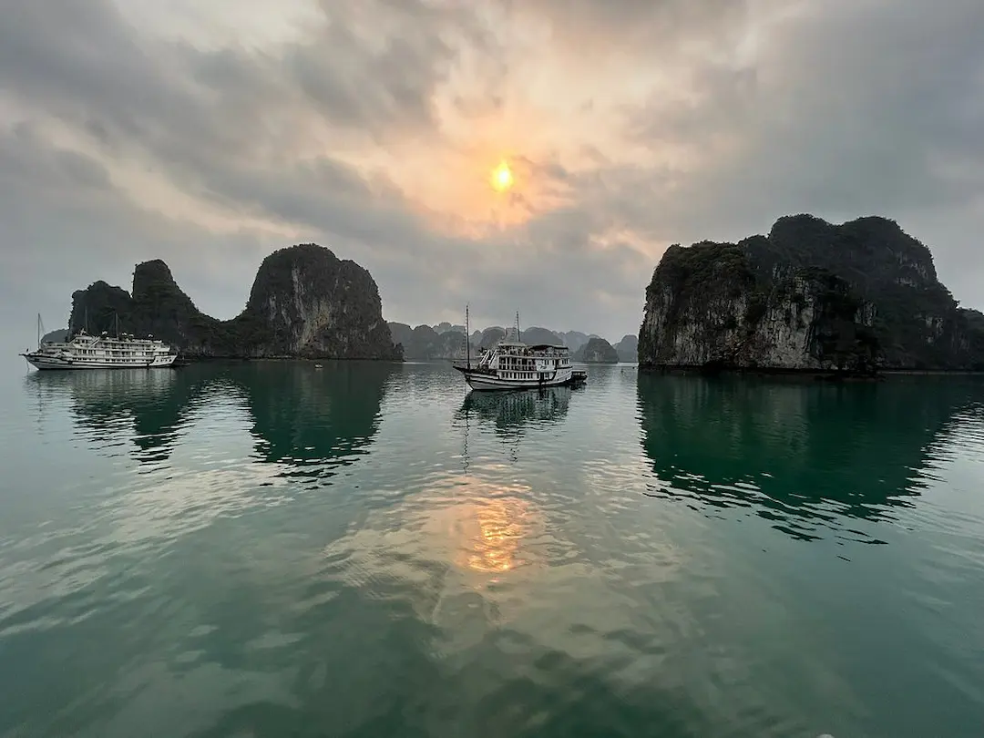 Quale baia scegliere: Ha Long - Guida al confronto tra le meraviglie del Golfo del Tonchino