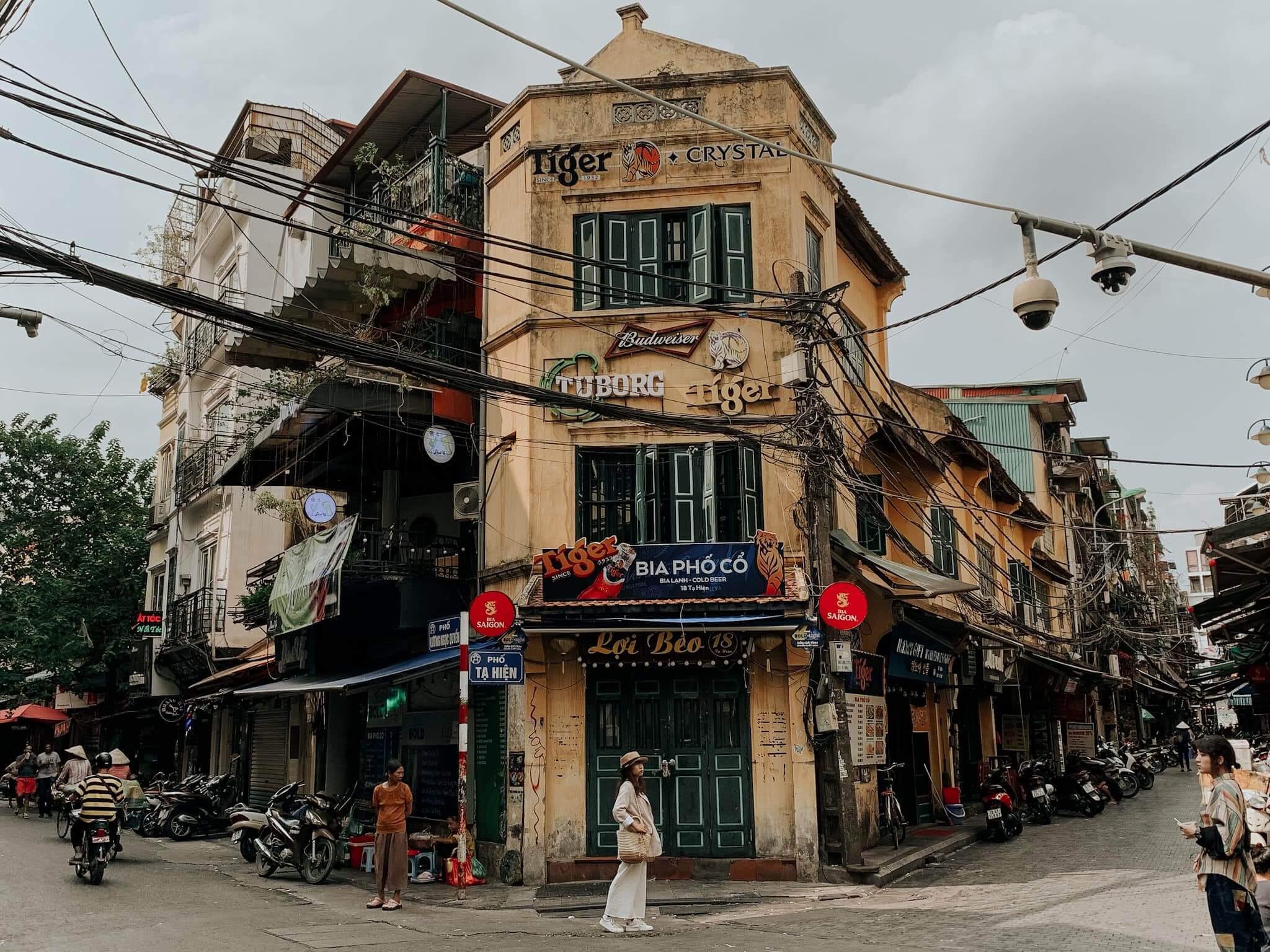 Quartiere Antico di Hanoi - Guida alle 36 Vie e al Mercato Đồng Xuân