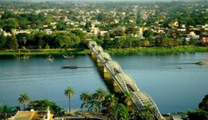 Presentazione della città Hue (ex capitale del Vietnam)